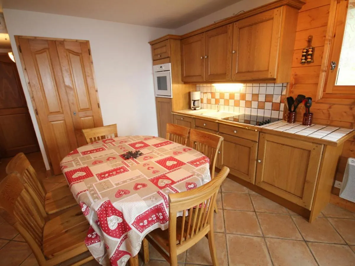 Magnifique T3 Avec Terrasse Et Garage A Villard-Sur-Doron - Fr-1-293-254