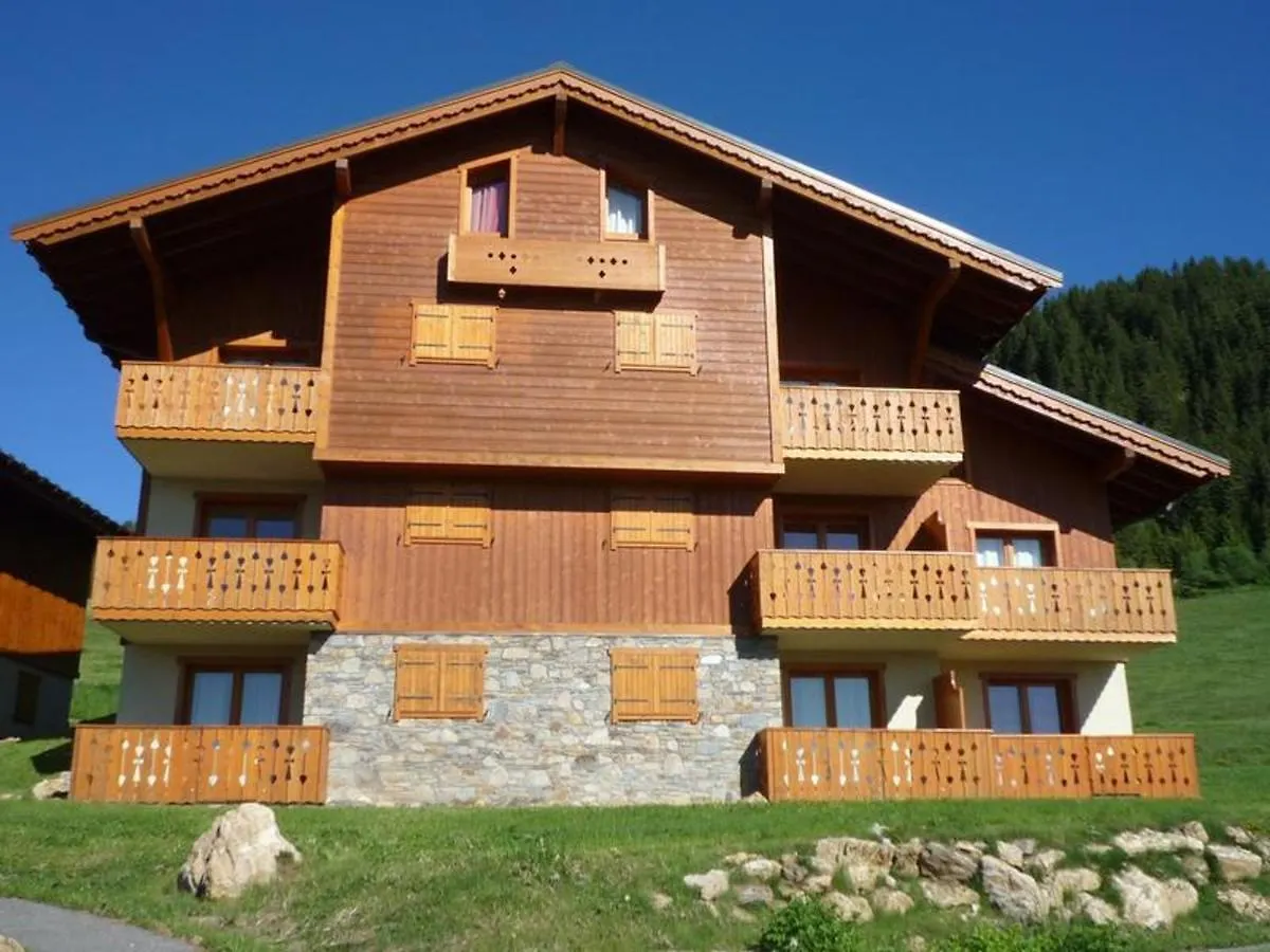 Magnifique T3 Avec Terrasse Et Garage A Villard-Sur-Doron - Fr-1-293-254 Apartment